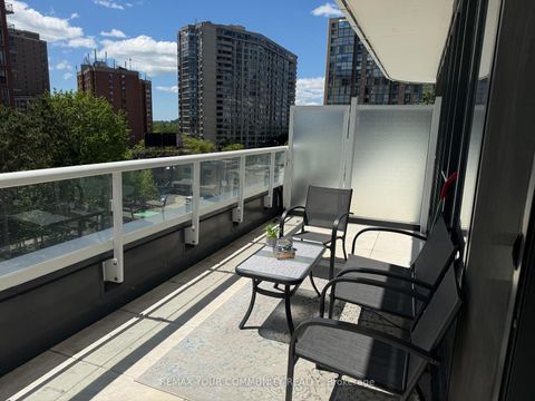Photo 9 at 401 - 15 Holmes Avenue, Willowdale East, Toronto