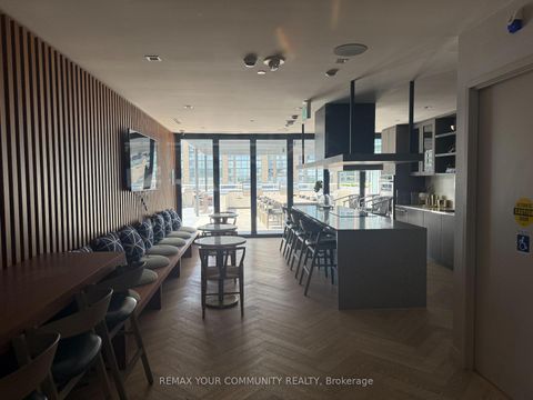 Photo 10 at 401 - 15 Holmes Avenue, Willowdale East, Toronto