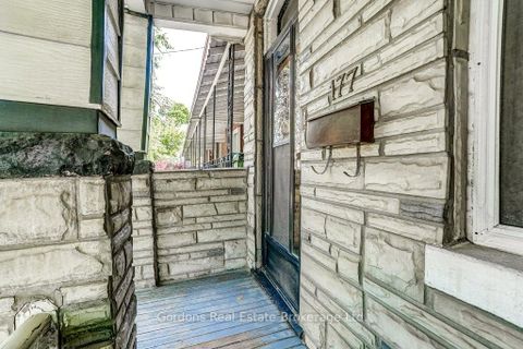 Photo 5 at 177 Bellwoods Avenue, Bellwoods, Toronto