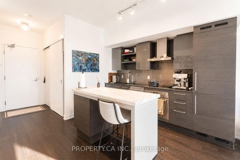 Photo 4 at Ph05 - 1030 King Street W, Niagara, Toronto
