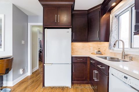 Photo 9 at 14 Nightingale Crescent, Painswick South, Barrie