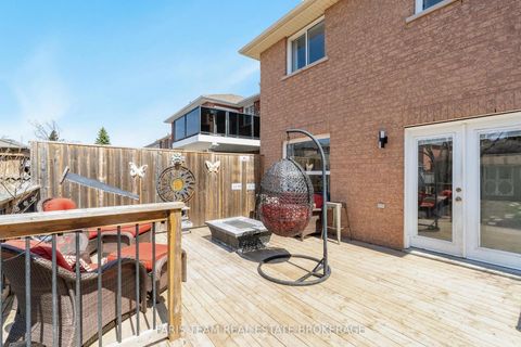 Photo 37 at 14 Nightingale Crescent, Painswick South, Barrie
