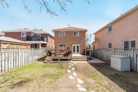 Photo 39 at 14 Nightingale Crescent, Painswick South, Barrie