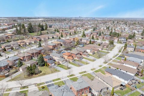 Photo 42 at 14 Nightingale Crescent, Painswick South, Barrie