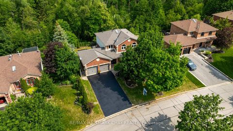 Photo 1 at 16 Columbia Road, Holly, Barrie