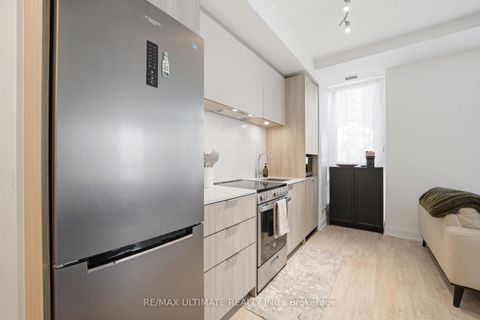 Photo 10 at 402 - 70 Annie Craig Drive, Mimico, Toronto