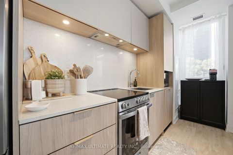 Photo 11 at 402 - 70 Annie Craig Drive, Mimico, Toronto