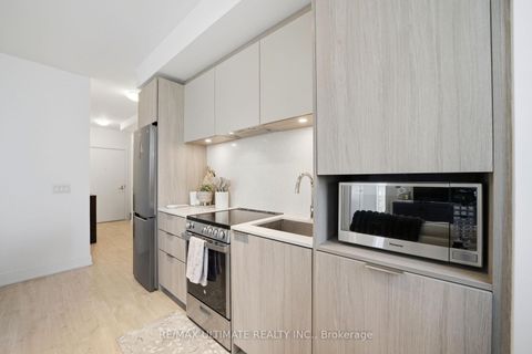 Photo 13 at 402 - 70 Annie Craig Drive, Mimico, Toronto