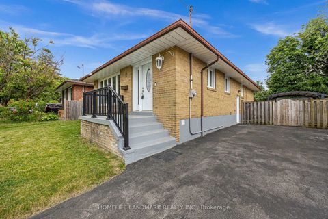 Photo 33 at 3 Chopin Avenue, Ionview, Toronto