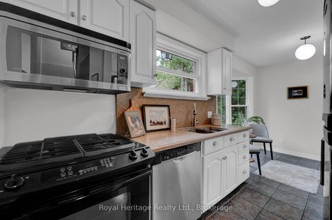 Photo 5 at 868 William Booth Crescent, Centennial, Oshawa