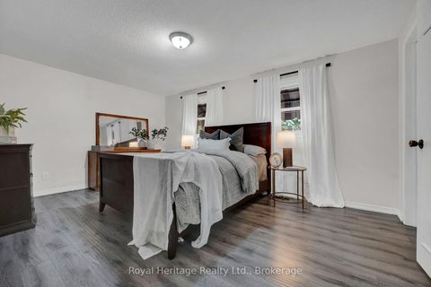 Photo 33 at 868 William Booth Crescent, Centennial, Oshawa