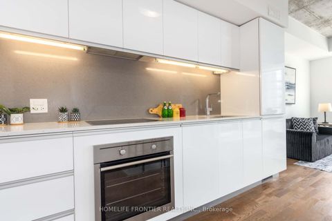 Photo 5 at 717 - 20 Minowan Miikan Lane, Little Portugal, Toronto