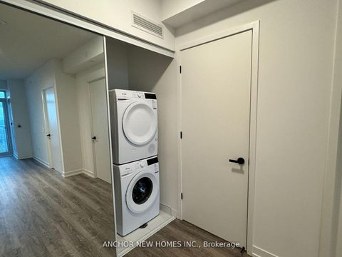 Photo 14 at 4708 - 8 Interchange Way, Vaughan Corporate Centre, Vaughan