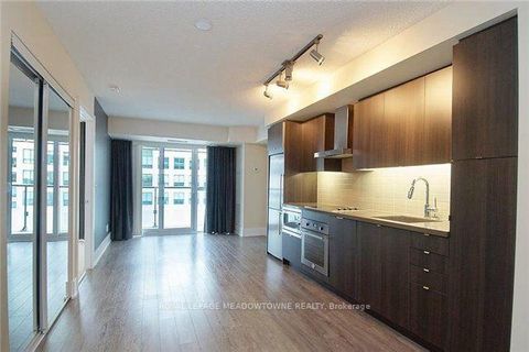 Photo 4 at 601 - 300 Front Street, Waterfront Communities C1, Toronto