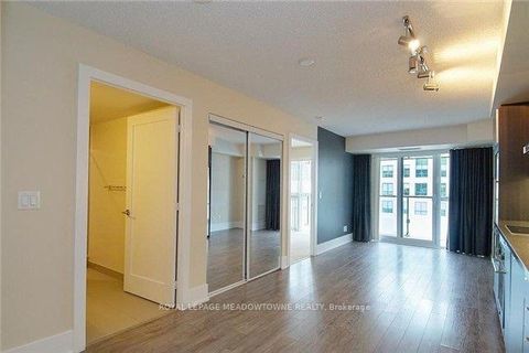 Photo 5 at 601 - 300 Front Street, Waterfront Communities C1, Toronto