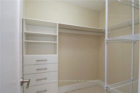 Photo 7 at 601 - 300 Front Street, Waterfront Communities C1, Toronto