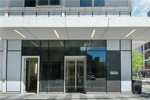 Photo 13 at 601 - 300 Front Street, Waterfront Communities C1, Toronto