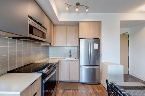 Photo 7 at 1011 - 1350 Ellesmere Road, Bendale, Toronto