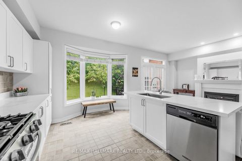 Photo 10 at 76 Westbury Court, Westbrook, Richmond Hill