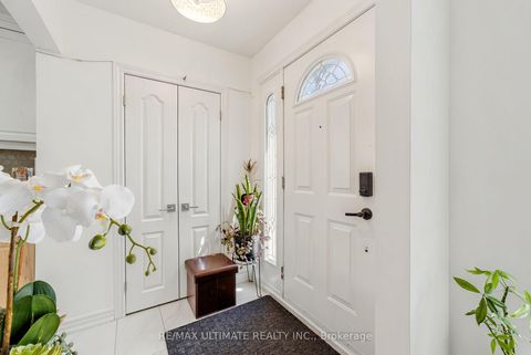Photo 2 at 48 Venetian Crescent, Jane Heights, Toronto