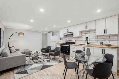 Photo 5 at 48 Venetian Crescent, Jane Heights, Toronto