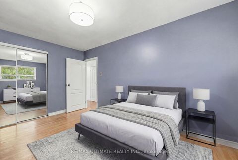 Photo 7 at 48 Venetian Crescent, Jane Heights, Toronto