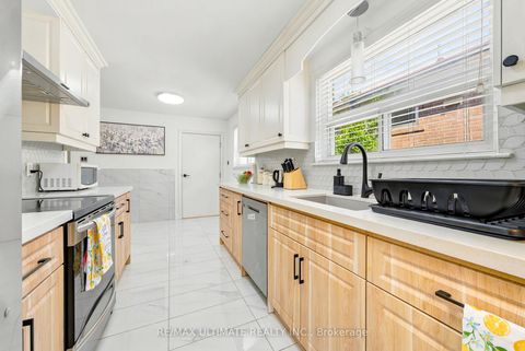 Photo 14 at 48 Venetian Crescent, Jane Heights, Toronto