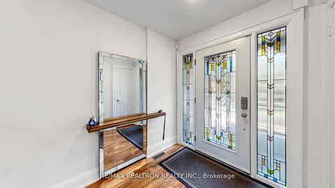 Photo 4 at 27 Mistleflower Court, Oak Ridges, Richmond Hill