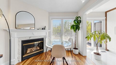Photo 8 at 27 Mistleflower Court, Oak Ridges, Richmond Hill