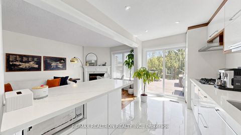 Photo 11 at 27 Mistleflower Court, Oak Ridges, Richmond Hill