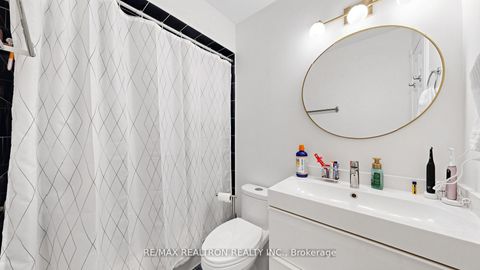 Photo 15 at 27 Mistleflower Court, Oak Ridges, Richmond Hill