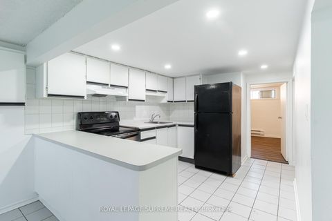 Photo 34 at 45 Beechborough Avenue, Greenbrook, Toronto