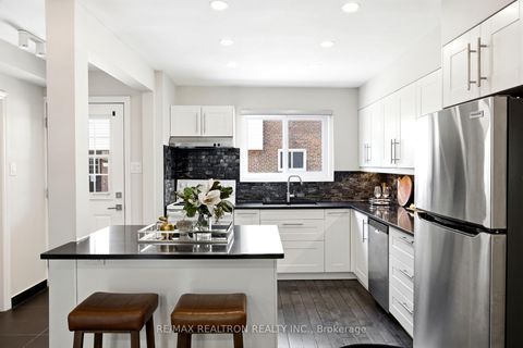 Photo 6 at 118 - 69 Godstone Road, Don Valley Village, Toronto