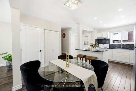Photo 9 at 118 - 69 Godstone Road, Don Valley Village, Toronto