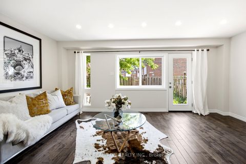 Photo 10 at 118 - 69 Godstone Road, Don Valley Village, Toronto