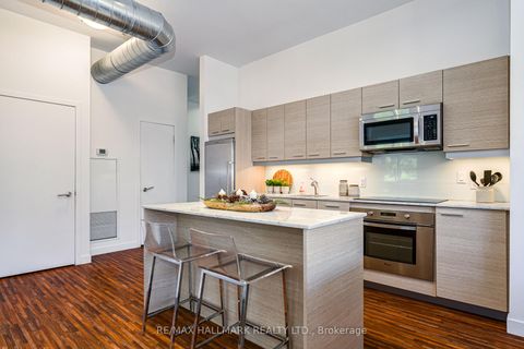 Photo 4 at 203 - 549 King Street E, Moss Park, Toronto