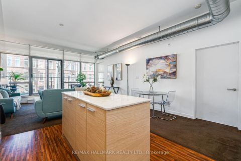 Photo 6 at 203 - 549 King Street E, Moss Park, Toronto