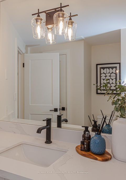 Photo 9 at 5 SELKIRK Crescent, Holly, Barrie