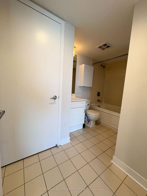 Photo 7 at 1502 - 38 Lee Centre Drive, Woburn, Toronto