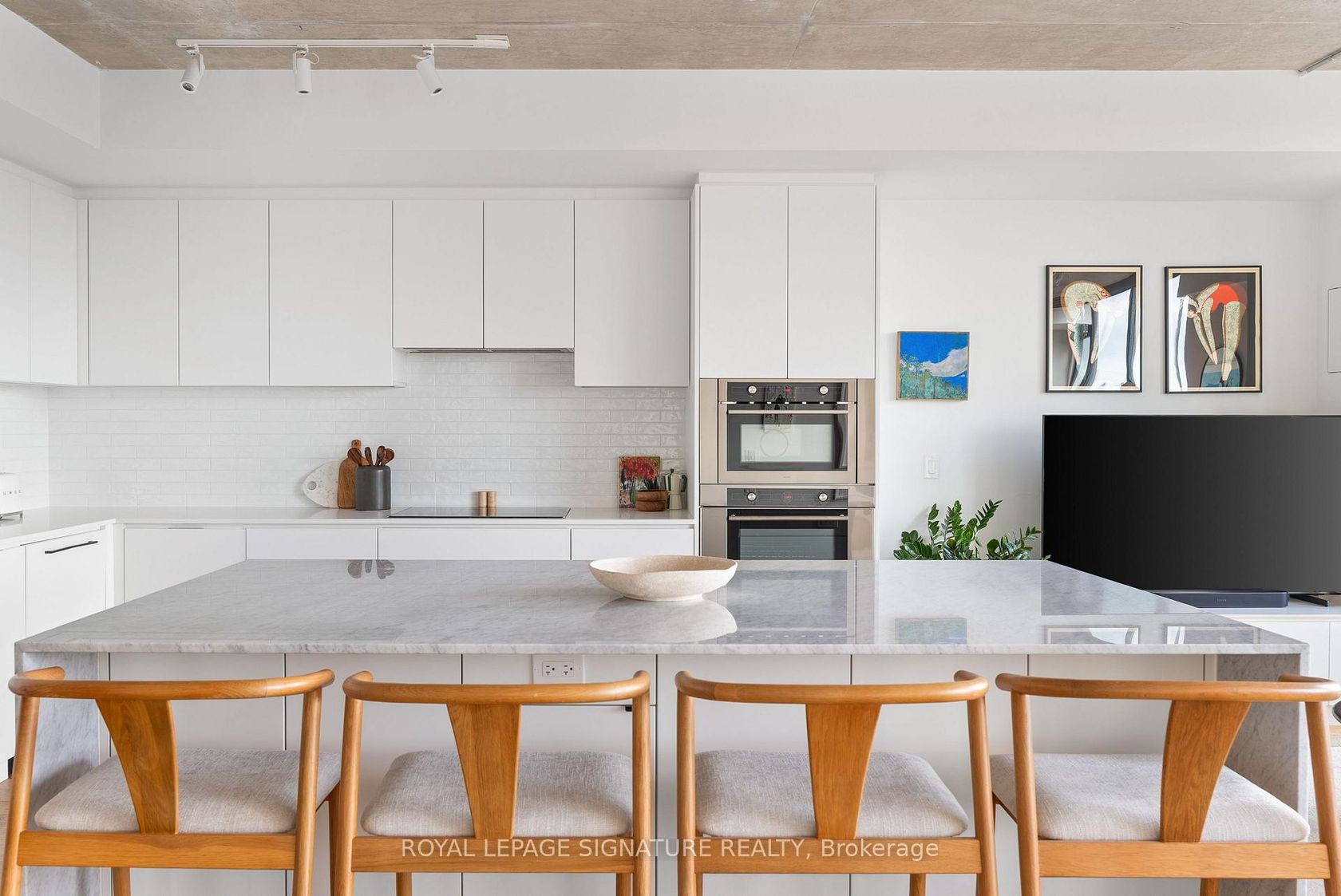 PH604 - 899 College Street, Bellwoods, Toronto 