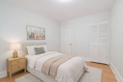 Photo 6 at 27 Hillsboro Avenue, Annex, Toronto