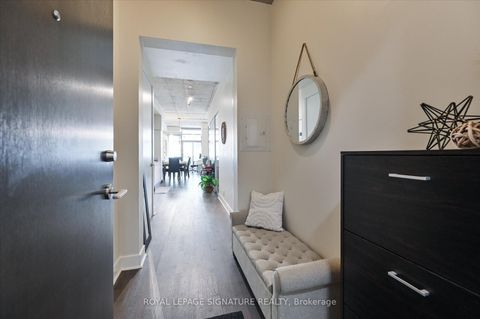 Photo 3 at 420 - 399 Adelaide Street W, Waterfront Communities C1, Toronto