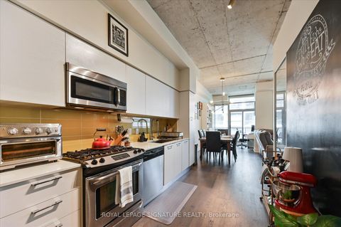 Photo 11 at 420 - 399 Adelaide Street W, Waterfront Communities C1, Toronto