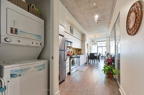 Photo 16 at 420 - 399 Adelaide Street W, Waterfront Communities C1, Toronto