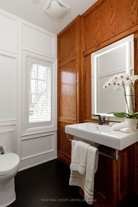 Photo 23 at 4 Reigate Road, Humber Valley, Toronto