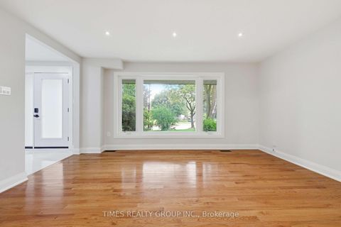 Photo 5 at 75 Beswick Drive, Central Newmarket, Newmarket
