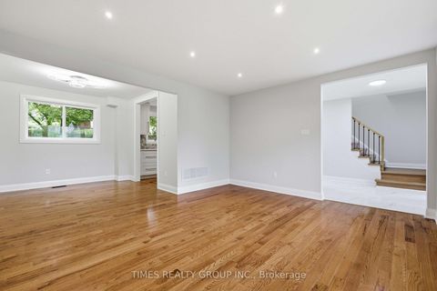 Photo 6 at 75 Beswick Drive, Central Newmarket, Newmarket