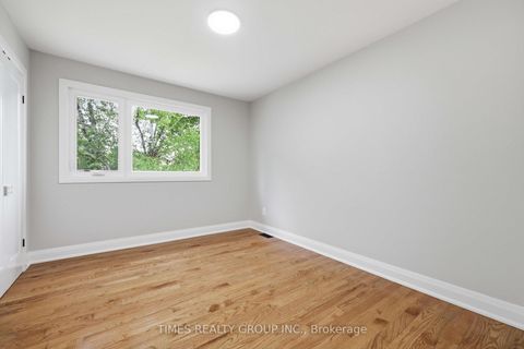Photo 15 at 75 Beswick Drive, Central Newmarket, Newmarket