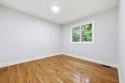 Photo 20 at 75 Beswick Drive, Central Newmarket, Newmarket