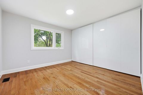 Photo 21 at 75 Beswick Drive, Central Newmarket, Newmarket
